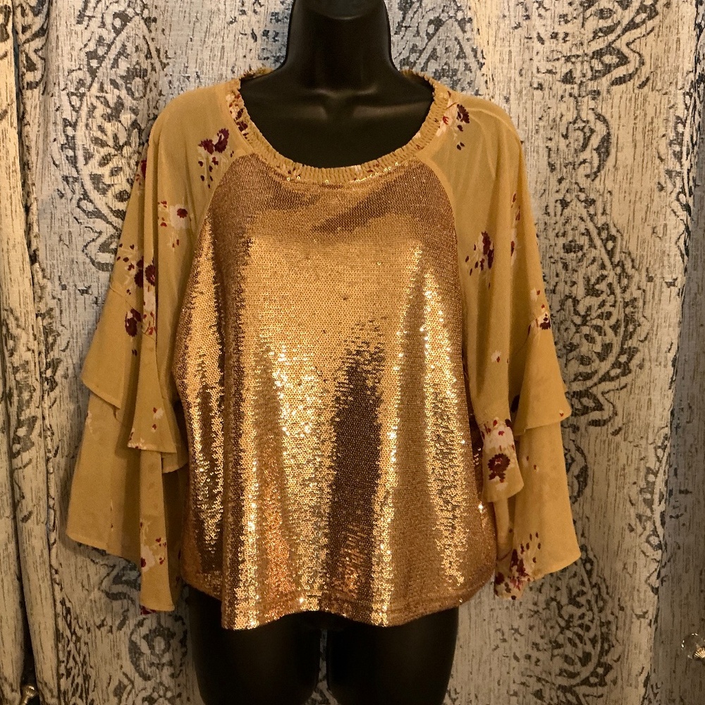 Free People Top. Medium